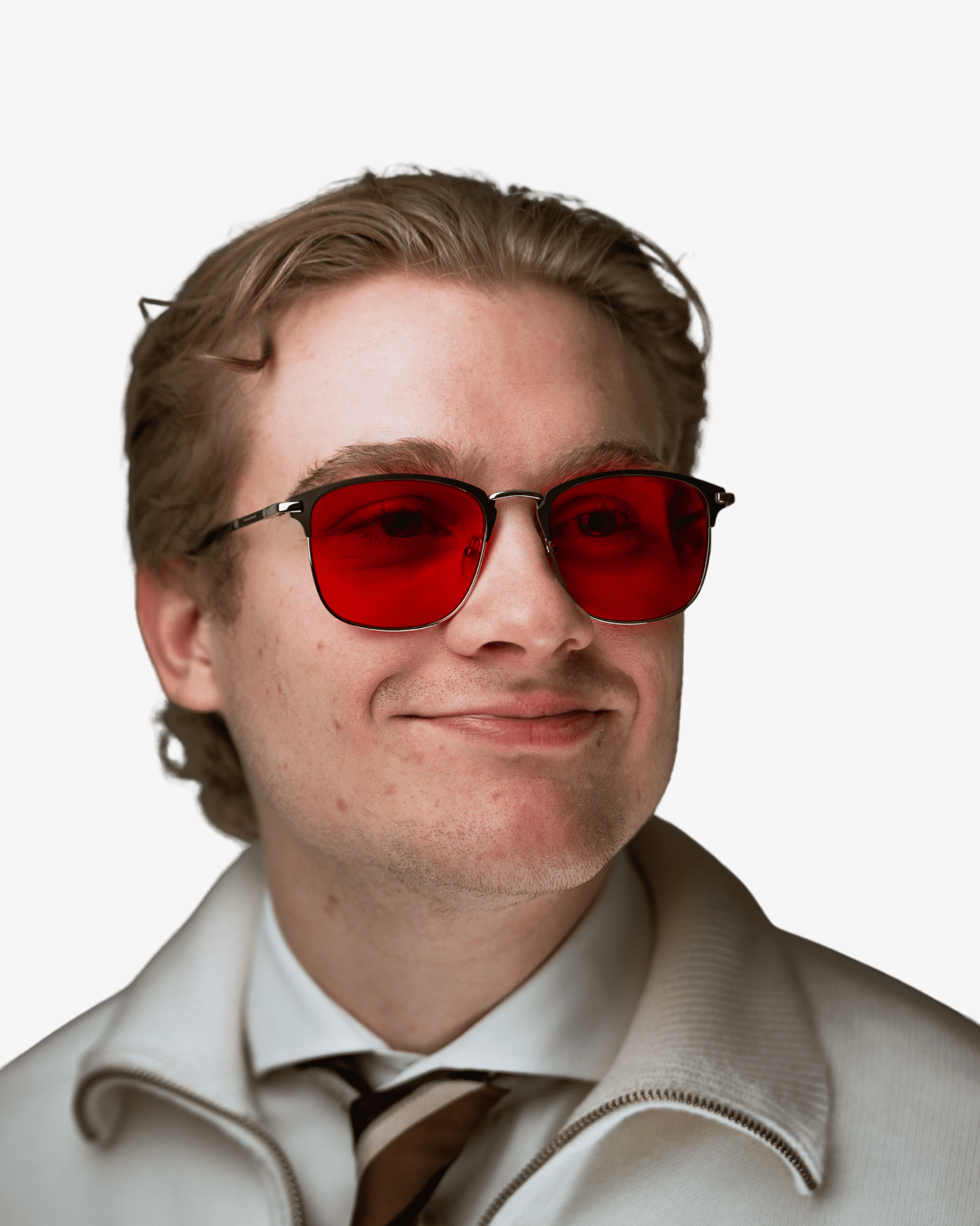 Polar Black+ sinivalolasit miehen kasvoilla viistosta kuvattuna